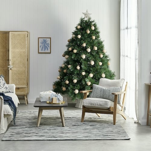 Royal Deluxe Bristle Christmas Tree